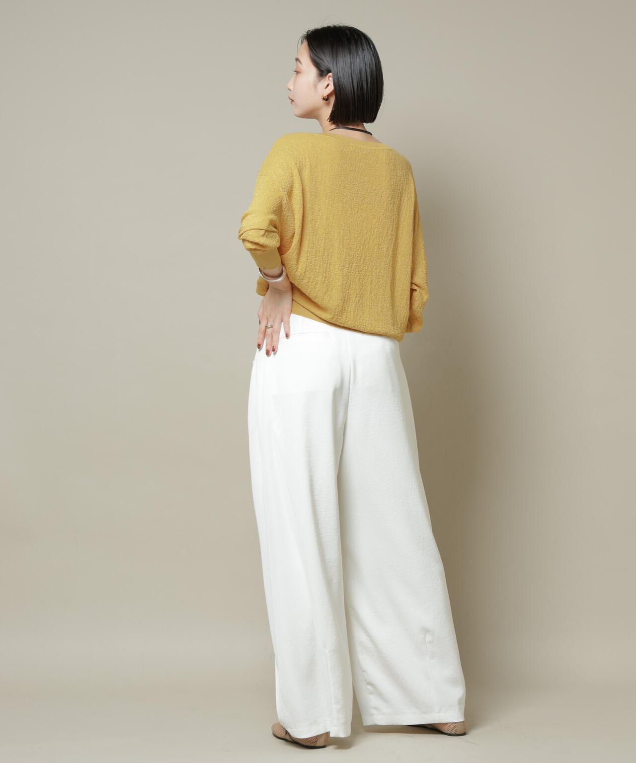 梨地ボートネックワイドシルエットニット