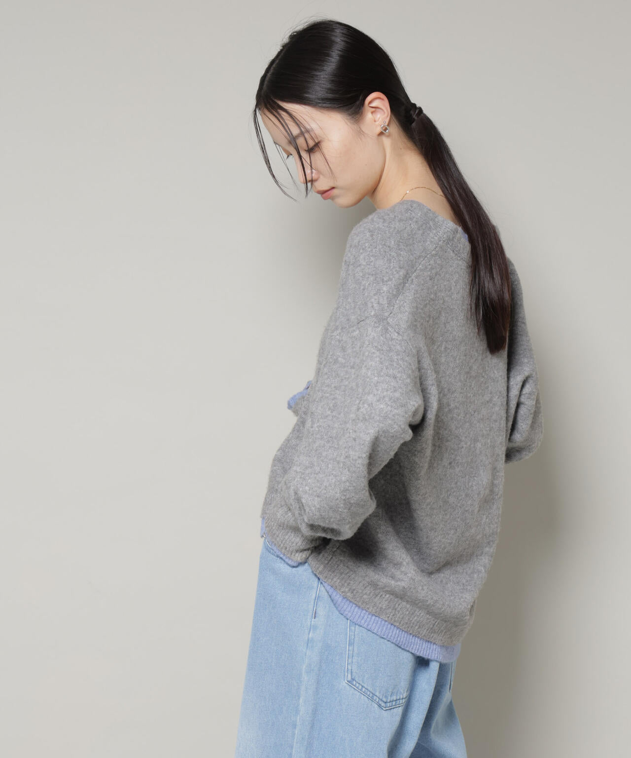 【新品未着用】2022年　FOXEY カーディガン【新品美品】 PENNEYS別注TheFOXバイカラーVネックカーディガン | NANO universe