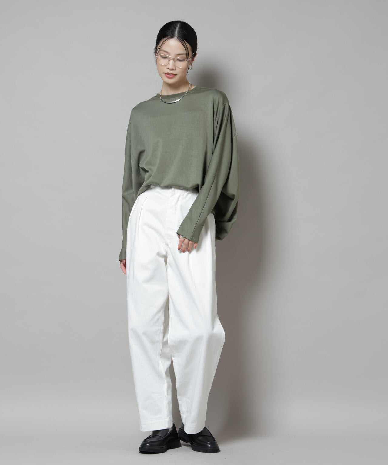 ドルマンスリーブバックドロストヘムカットプルオーバー