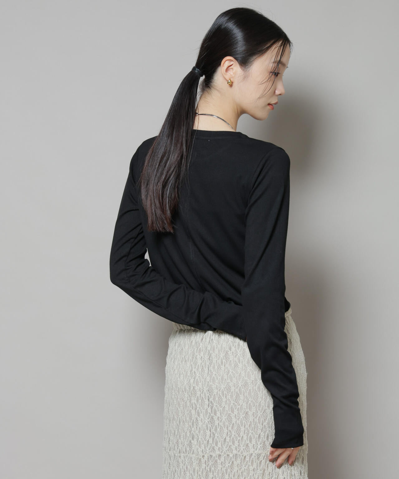 吸湿発熱クルーネックロングスリーブTシャツ