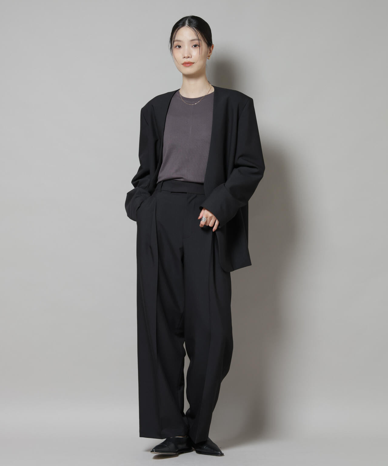 吸湿発熱クルーネックロングスリーブTシャツ