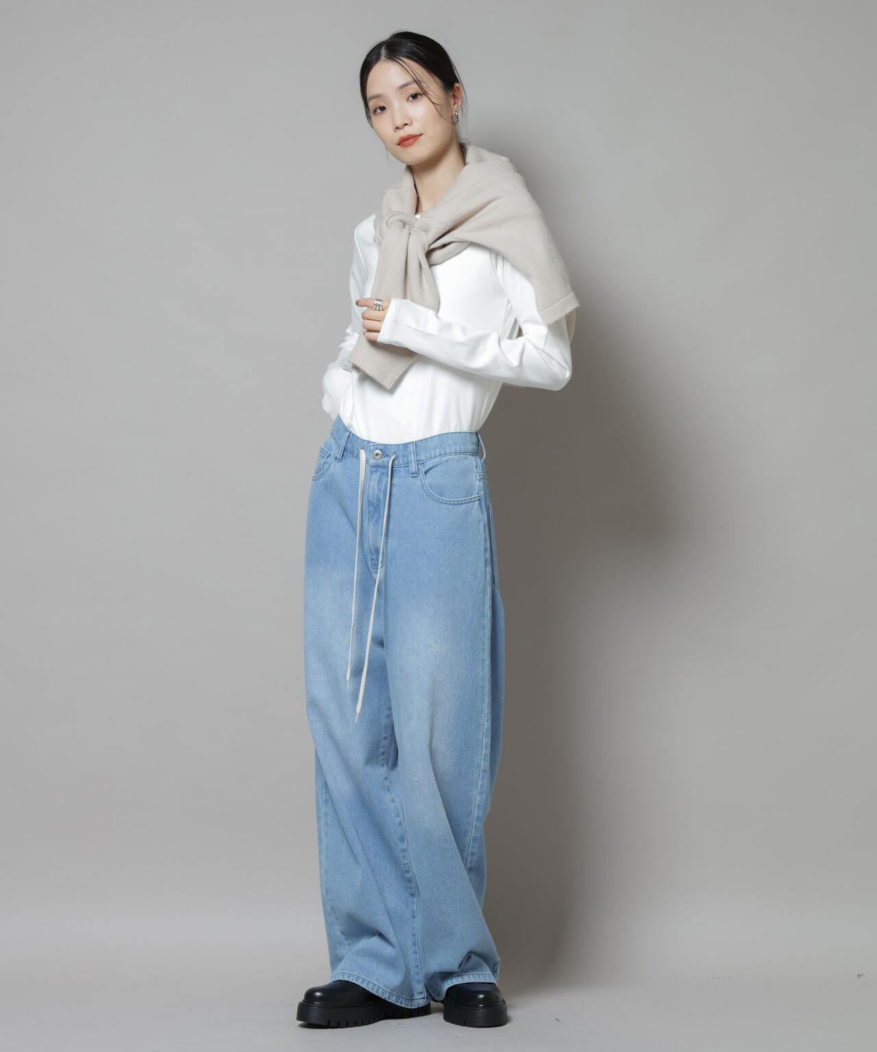 吸湿発熱クルーネックロングスリーブTシャツ