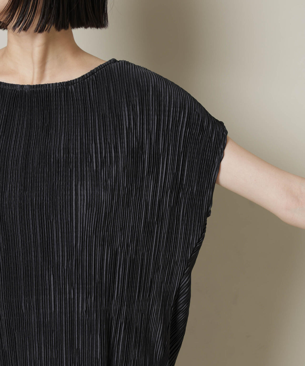 ランダムプリーツカットフレンチスリーブトップス(セットアップ可)