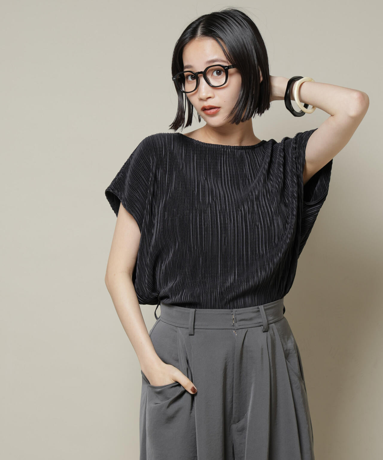 ランダムプリーツカットフレンチスリーブトップス(セットアップ可)