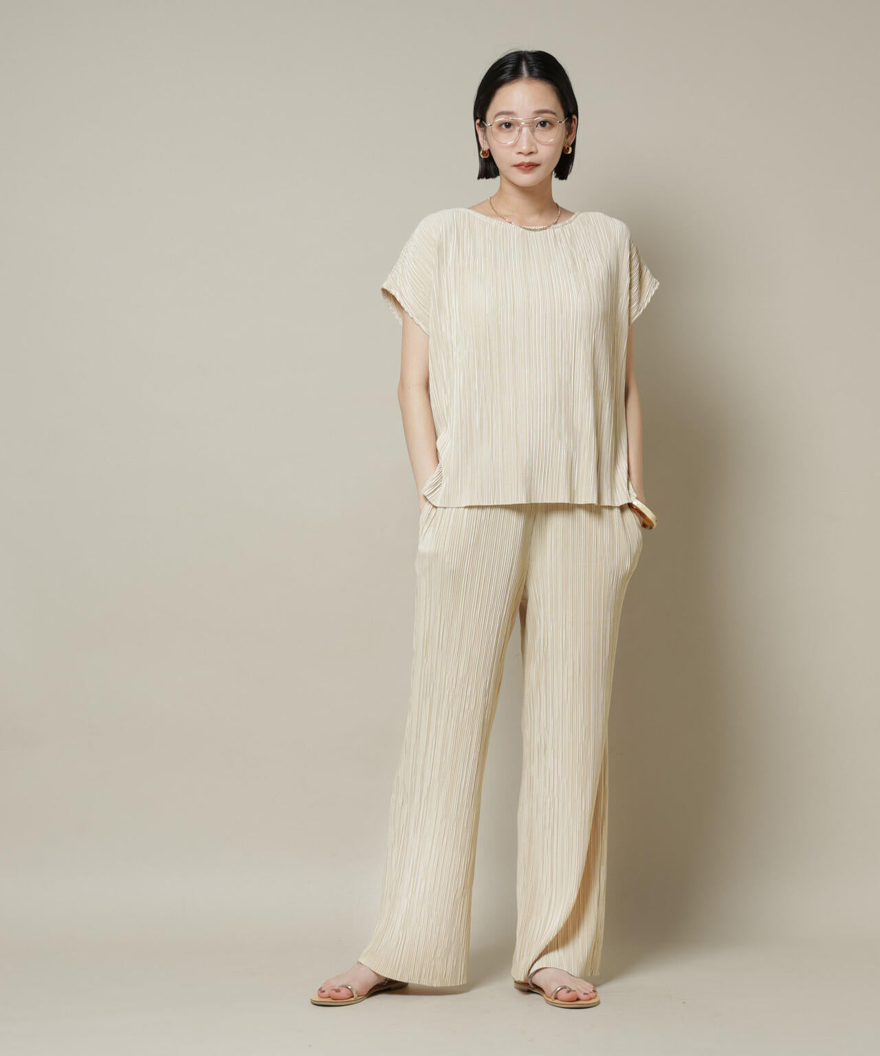 ランダムプリーツカットセミワイドパンツ(セットアップ可)