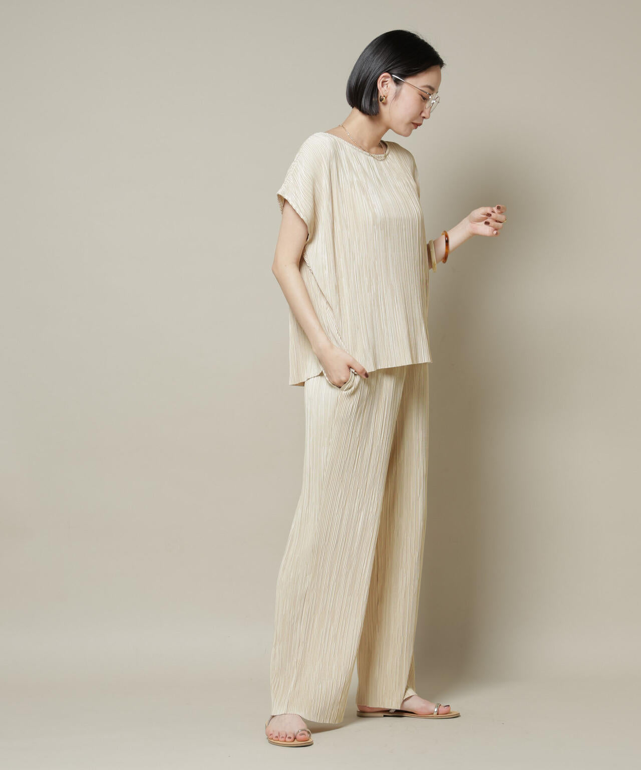 ランダムプリーツカットセミワイドパンツ(セットアップ可)
