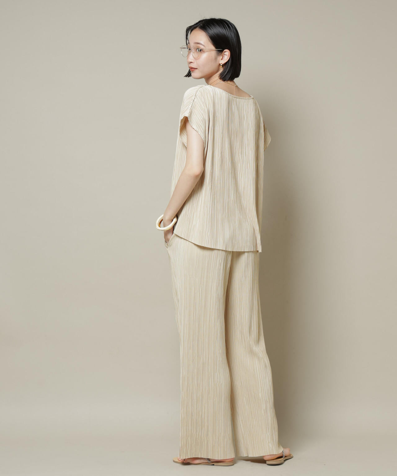 ランダムプリーツカットセミワイドパンツ(セットアップ可)