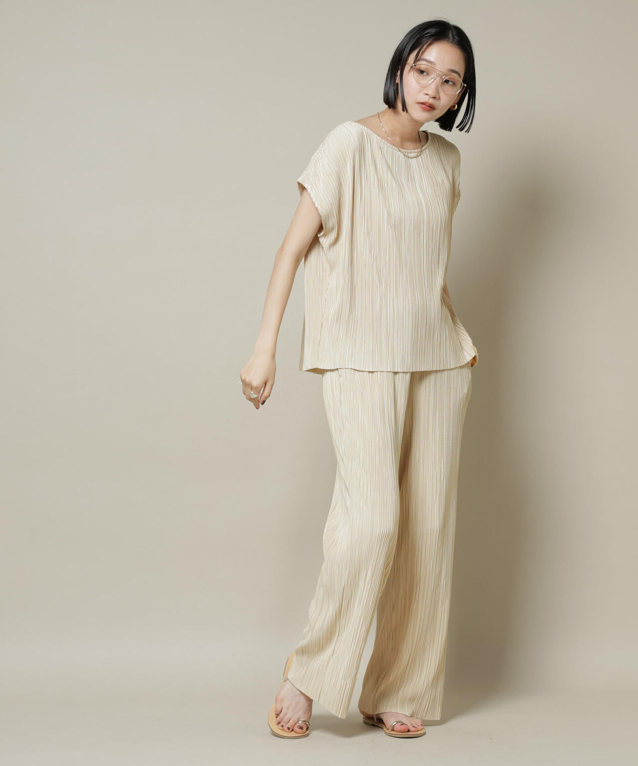 ランダムプリーツカットセミワイドパンツ(セットアップ可)