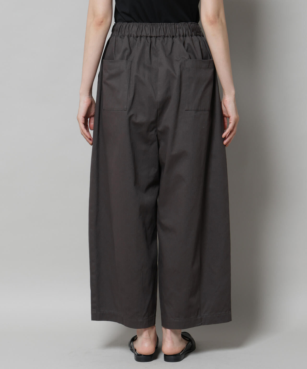 タックコクーンチノパンツ | NANO universe（ナノ・ユニバース