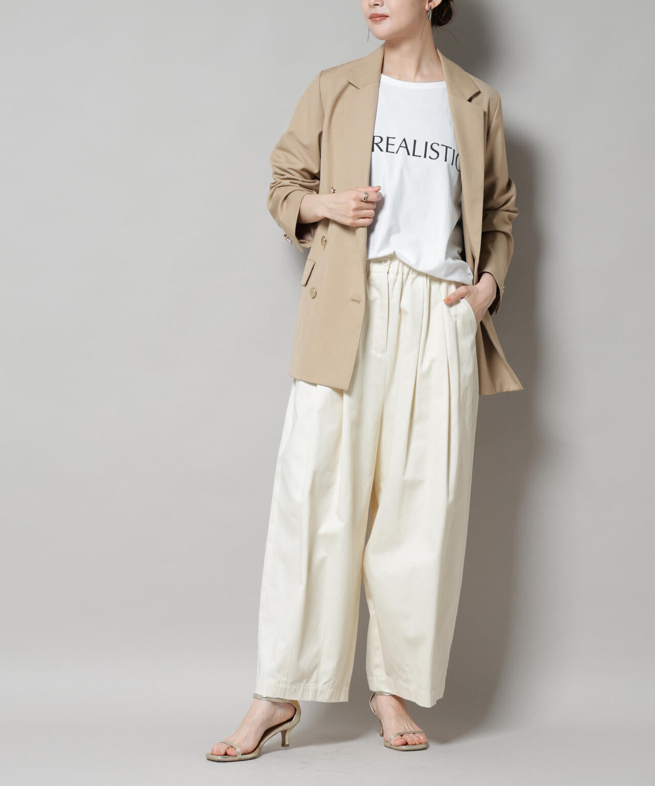 タックコクーンチノパンツ | NANO universe（ナノ・ユニバース