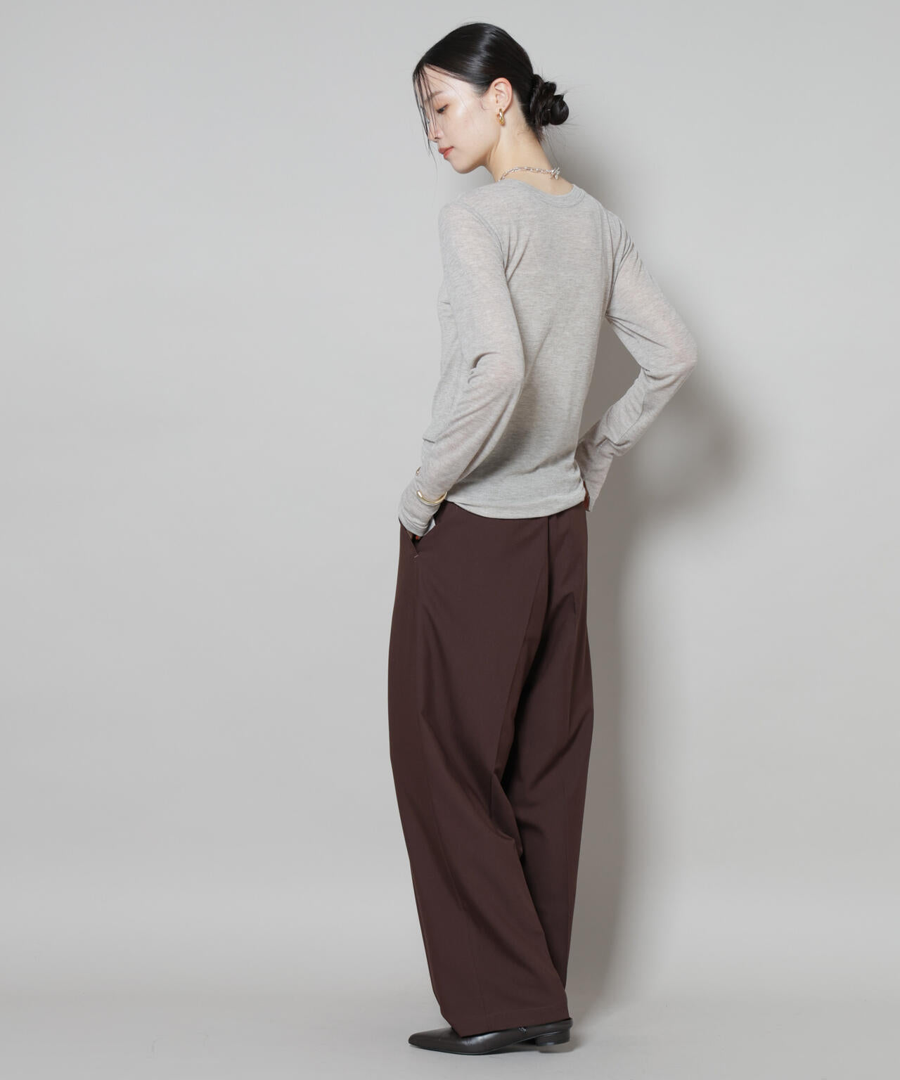 ワンタックセンタープレスストレートパンツ(セットアップ可)