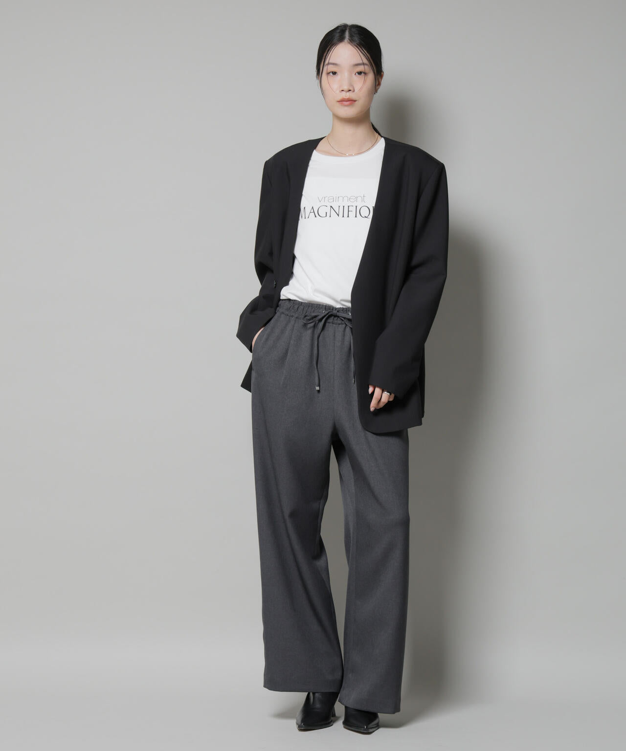 ウールライクポリエステルサイドライン切り替えドロストパンツ