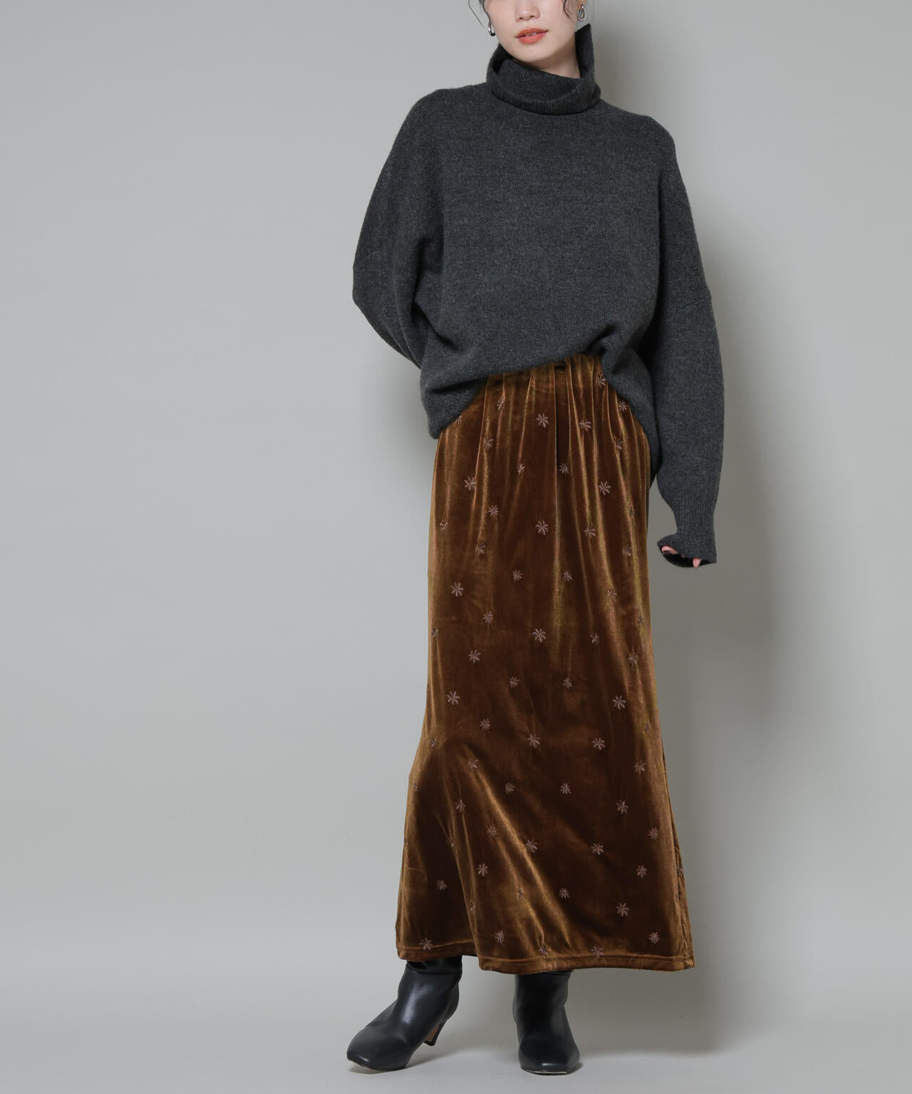 刺繍ベロアカットナロースカート(セットアップ可) | NANO universe