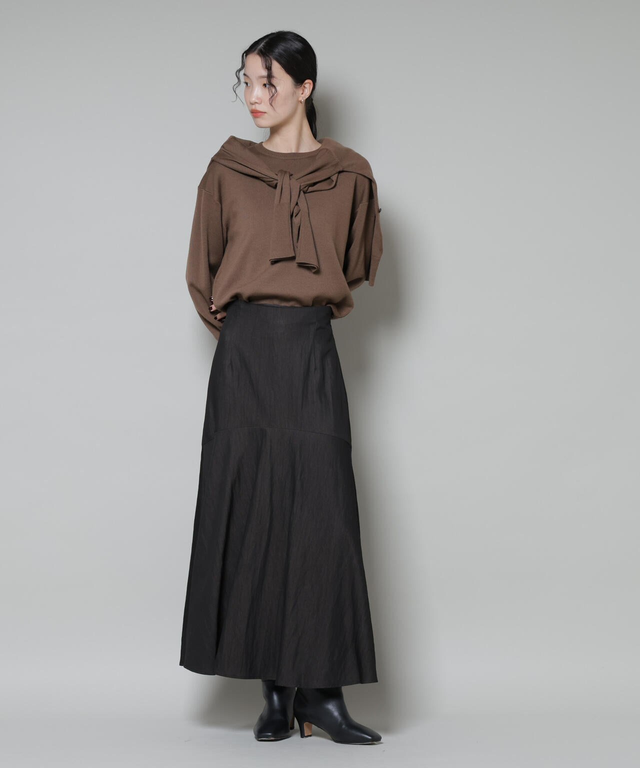 切り替え裾フレアスカート