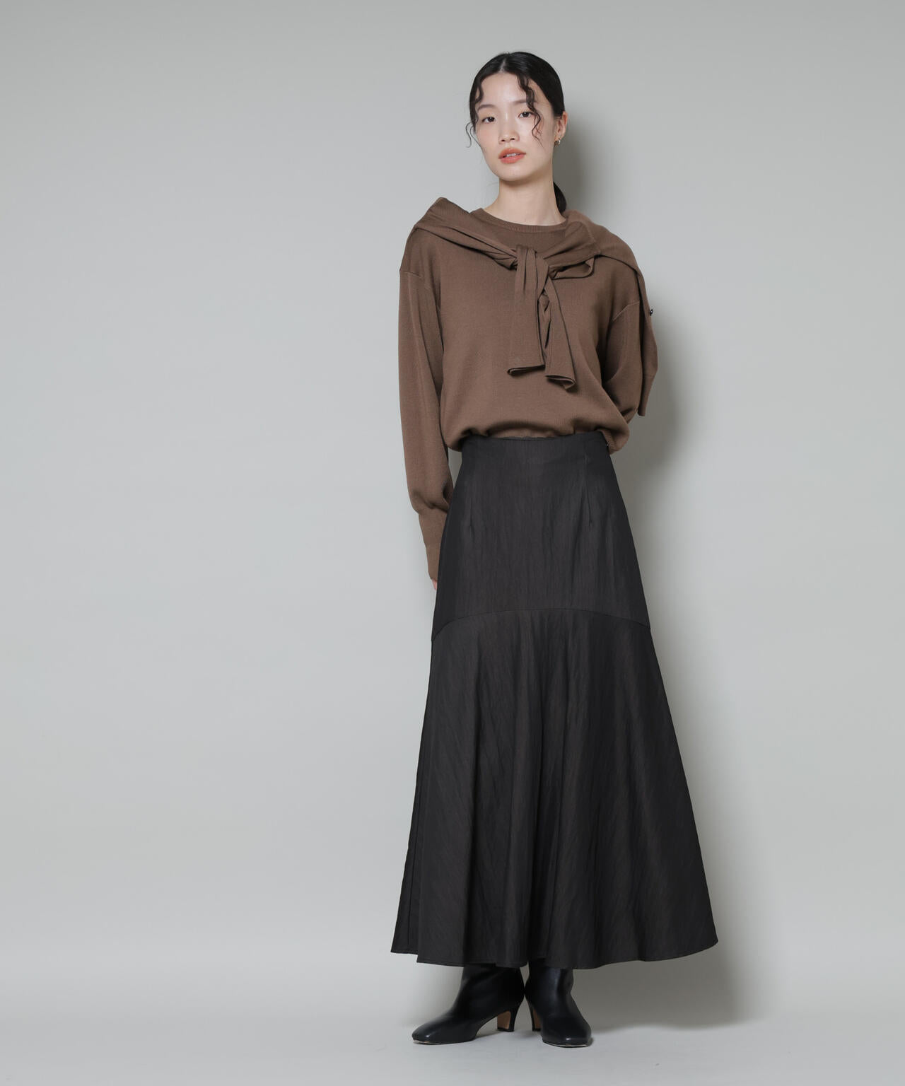 切り替え裾フレアスカート