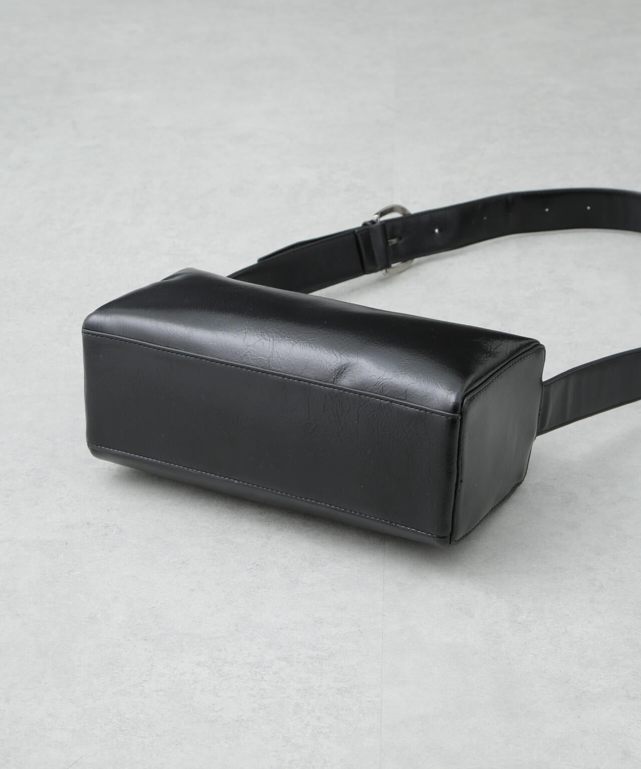 ワンショルダーボディーバッグ | NANO universe（ナノ・ユニバース