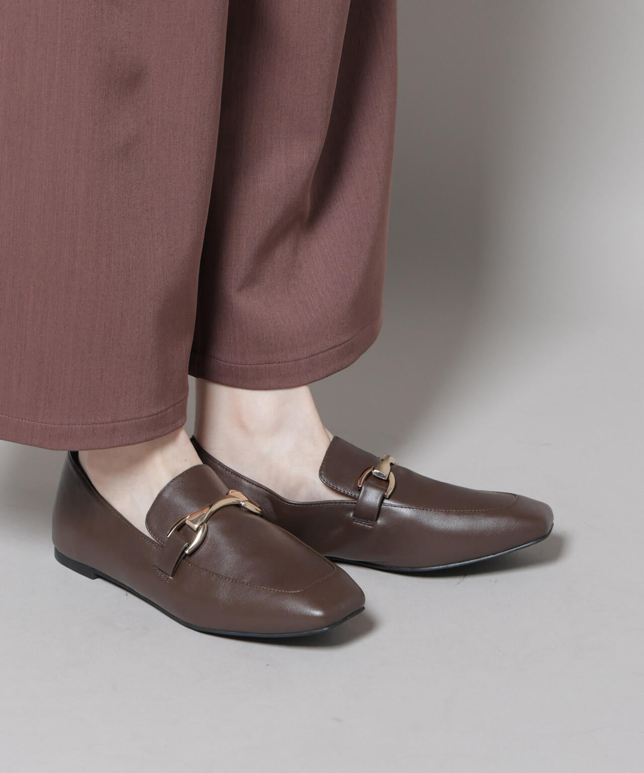 スクエアトゥバックル付きローファー | NANO universe（ナノ