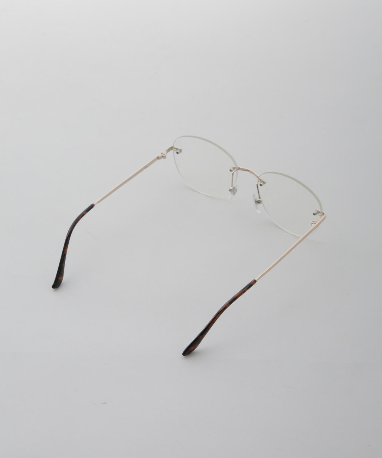 フレームレスメガネ