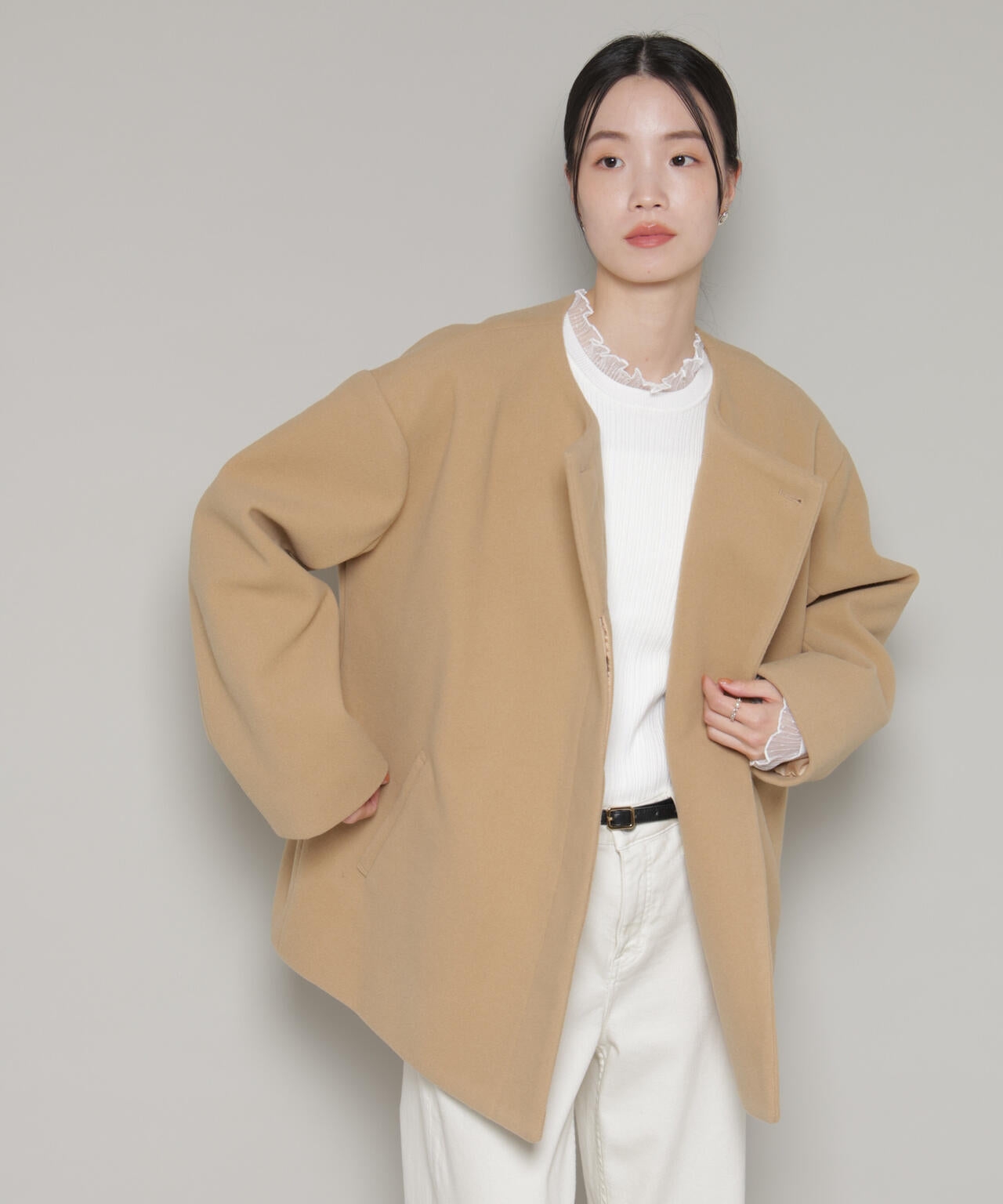 ノーカラーミドルコート