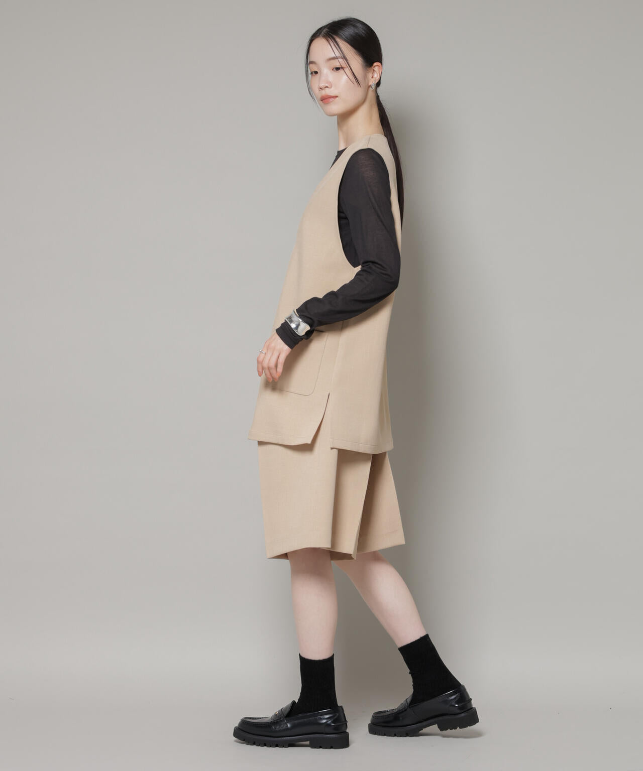 Vネックベスト×ハーフパンツ セットアップ