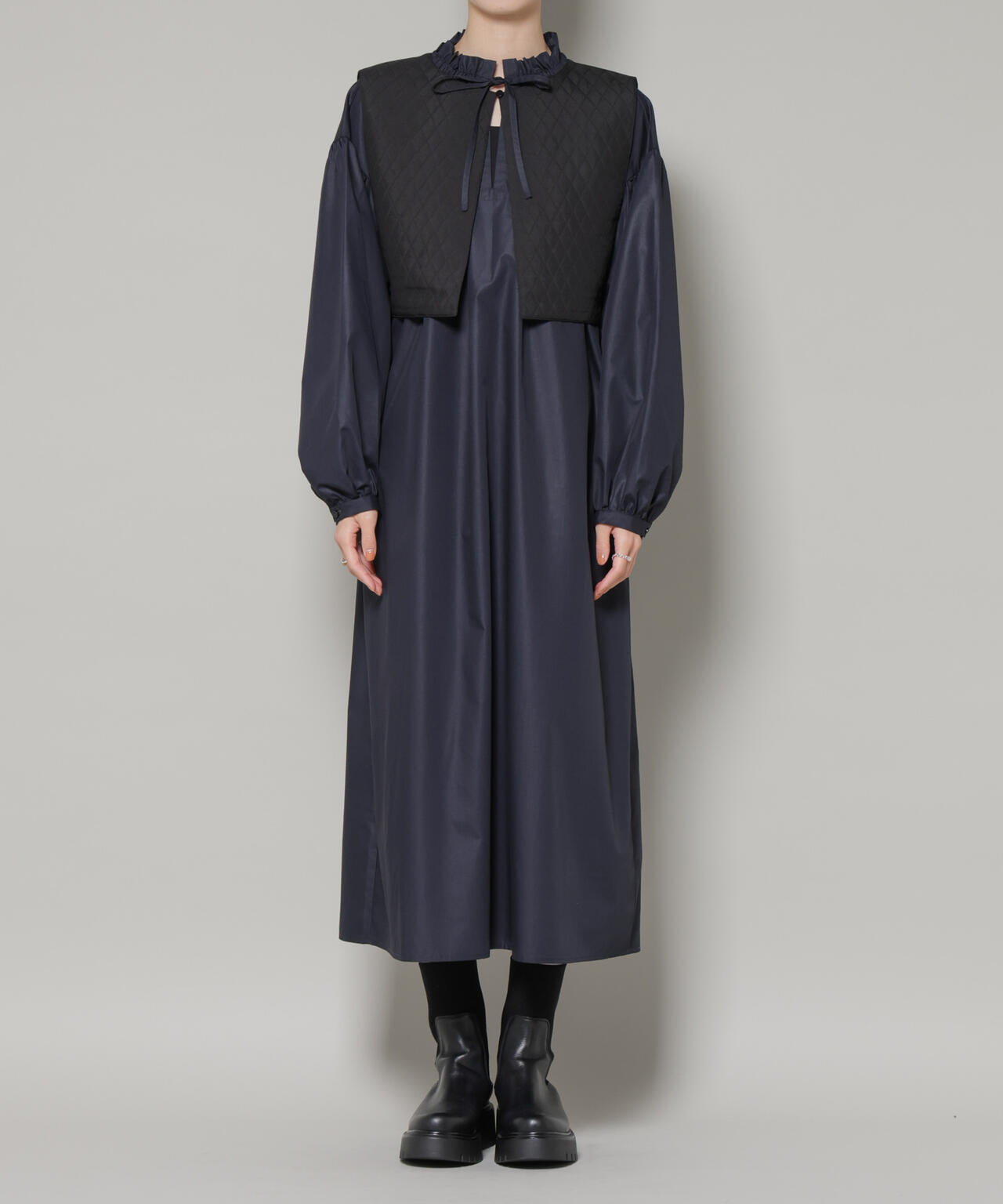 キルティングベスト×ギャザーワンピース アンサンブルセット