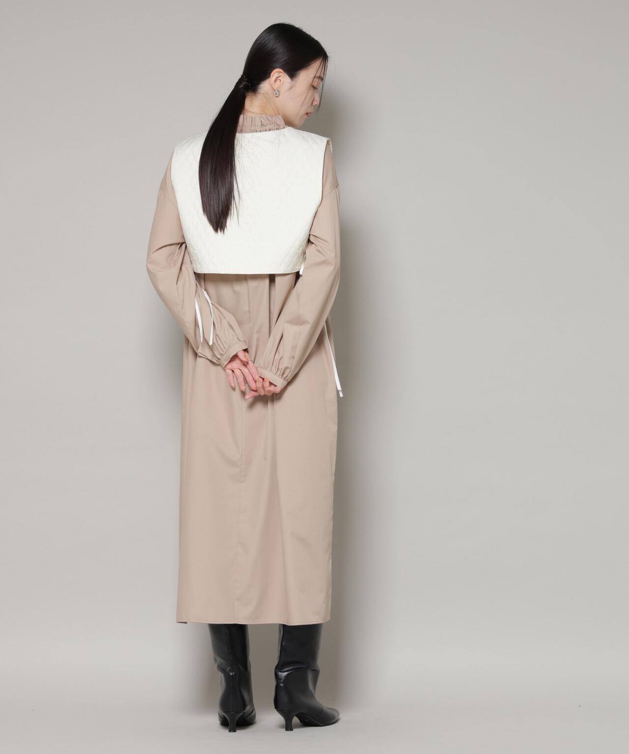 キルティングベスト×ギャザーワンピース アンサンブルセット