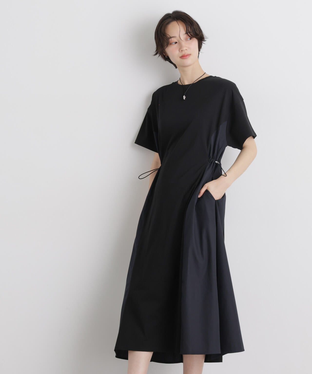 166cm　B:84 W:60 H:86 着用サイズ：F