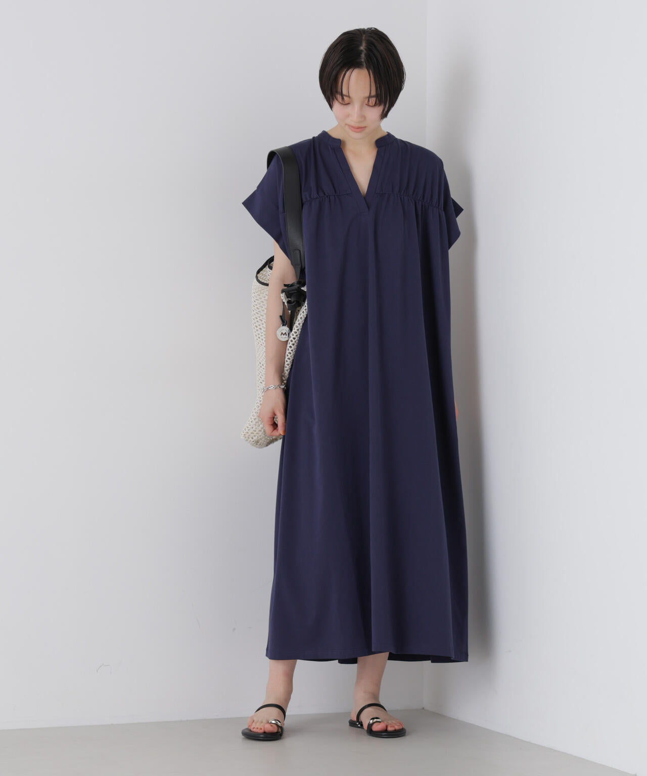 5336【美品】45R スキッパーギャザーチュニック ワンピース ダークグレー 接触冷感コットンプレーティング天竺ギャザースキッパーワンピース