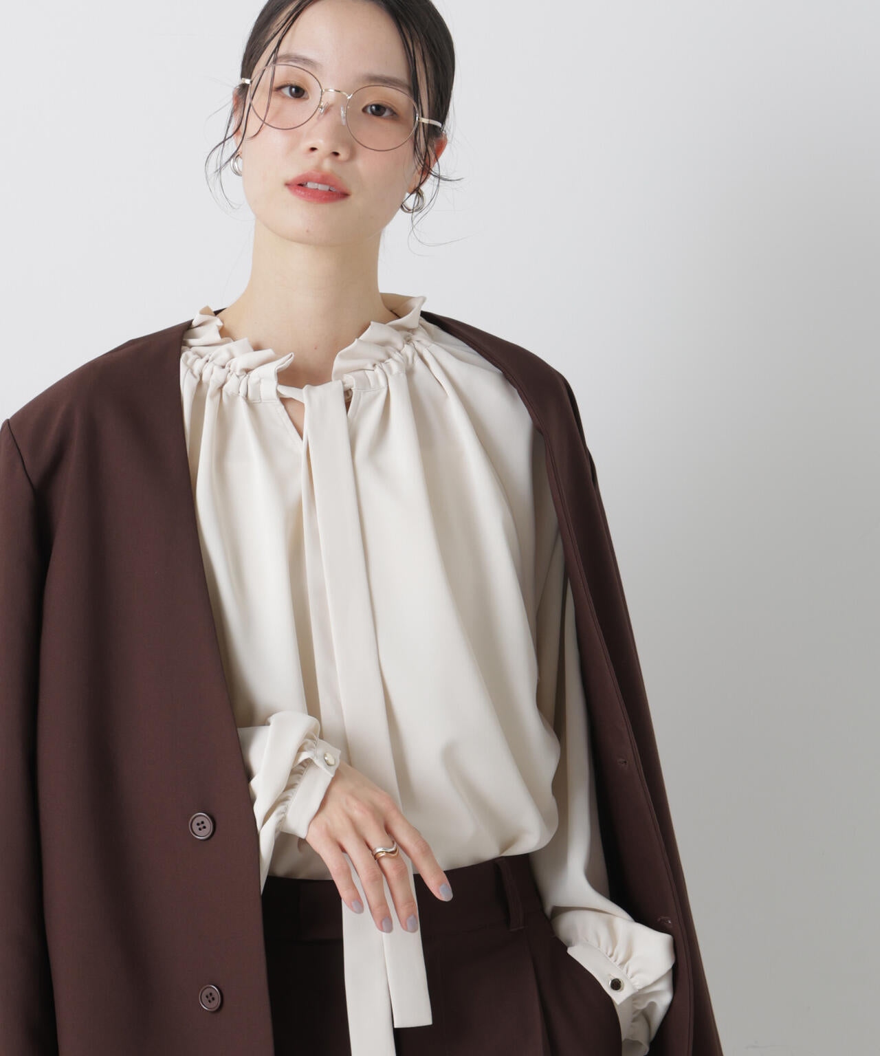 プリティーナブラウス SONO NAVY】フェミニニティティアードブラウス【20260313】 | Spendard.com