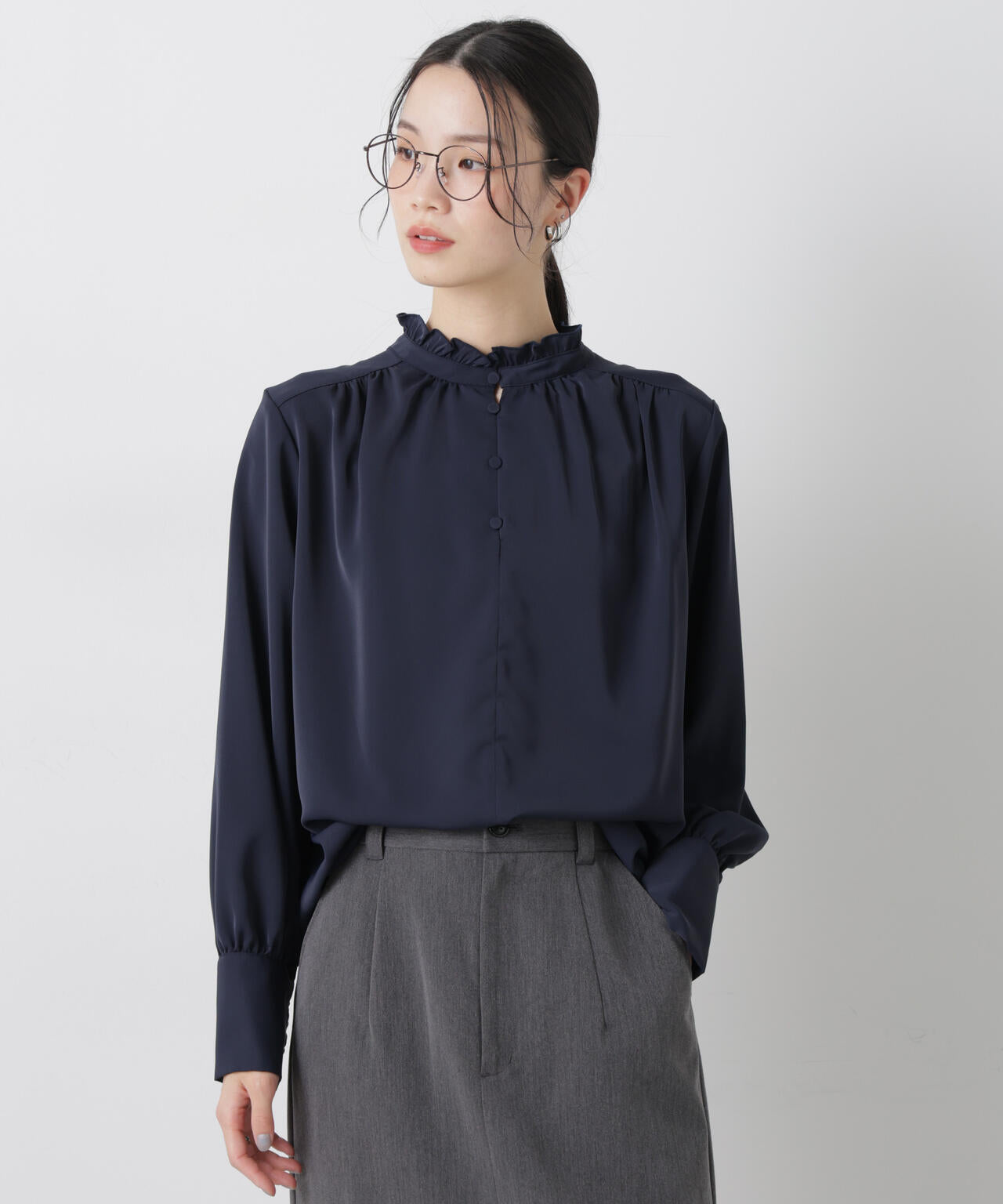 前後2wayスタンドカラーギャザーブラウス