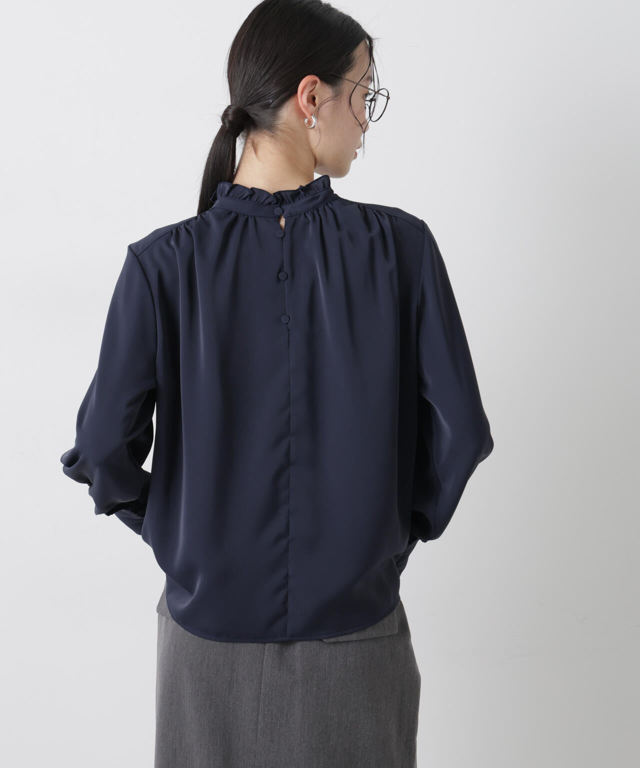 前後2wayスタンドカラーギャザーブラウス | NANO universe（ナノ