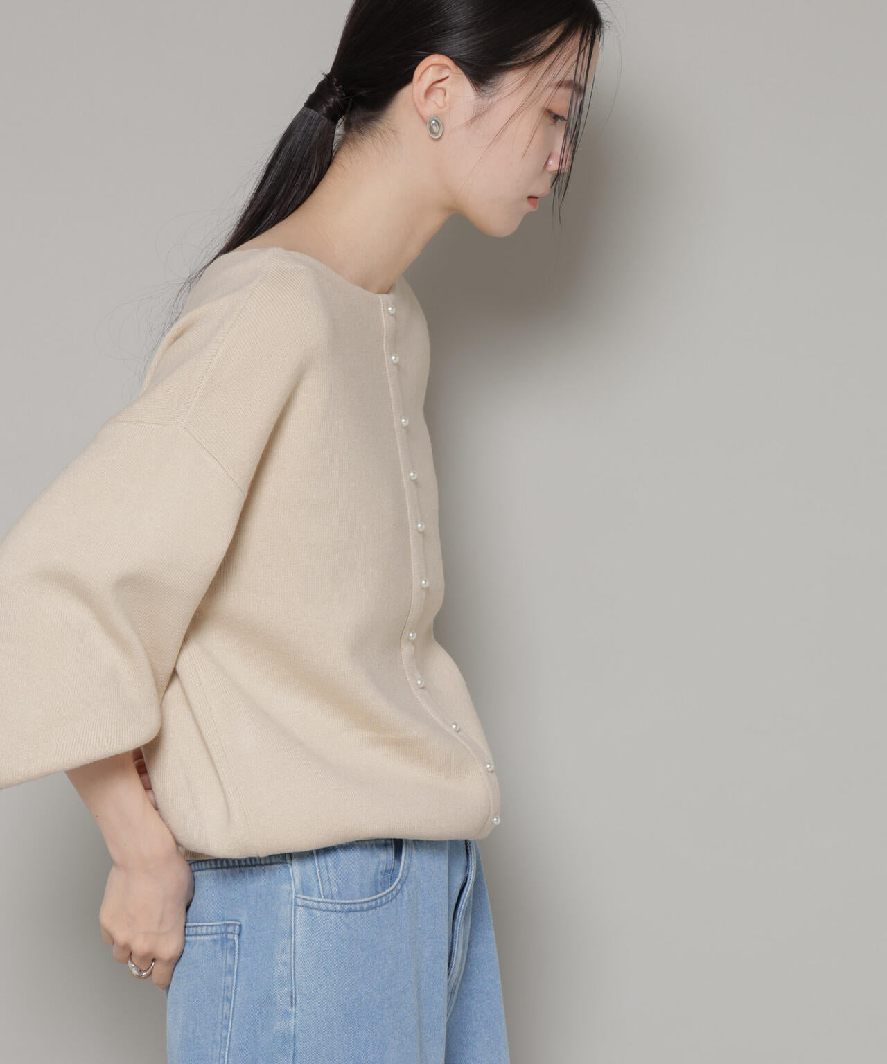 前後2wayセンターパール釦プルオーバーニット