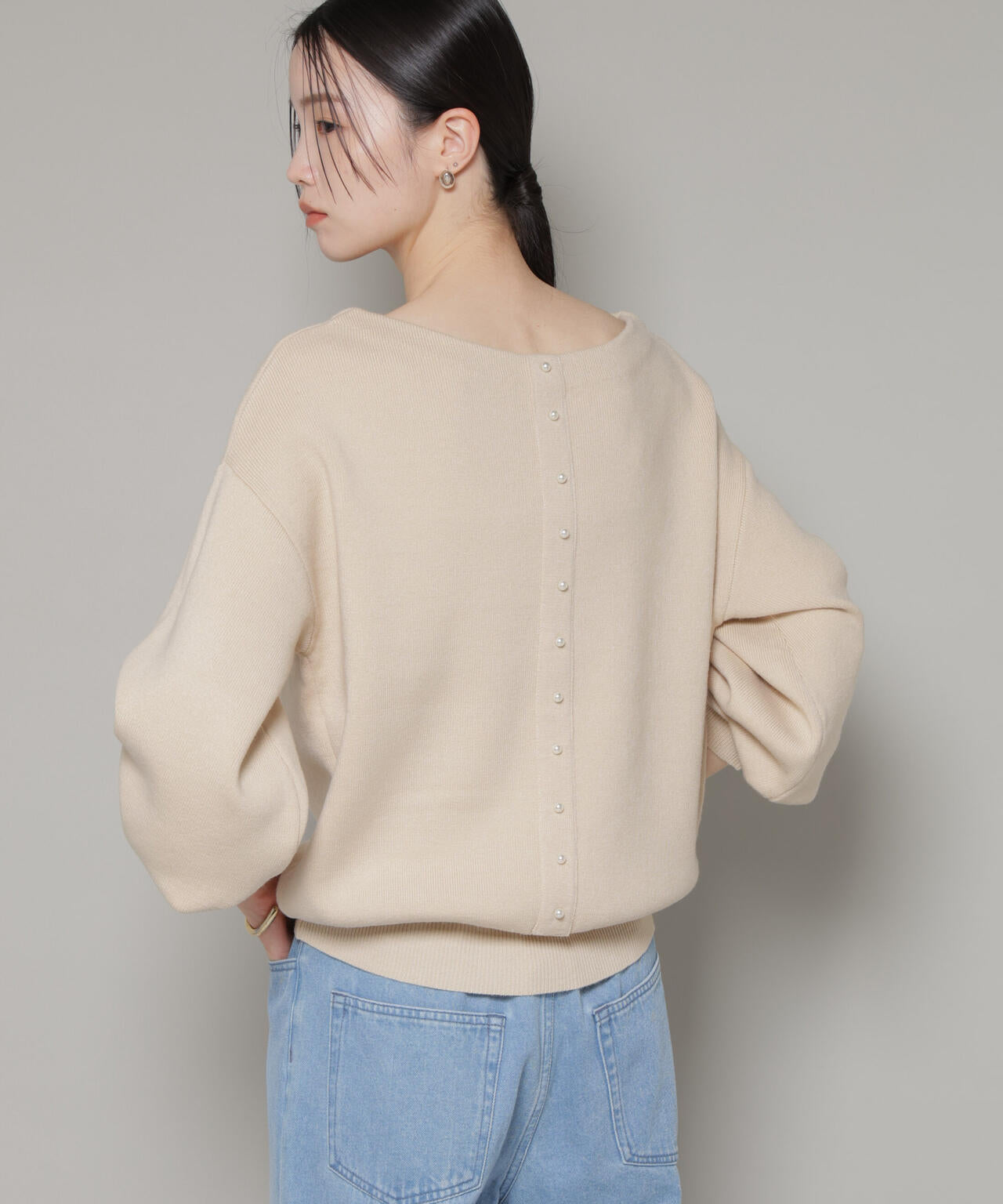 前後2wayセンターパール釦プルオーバーニット