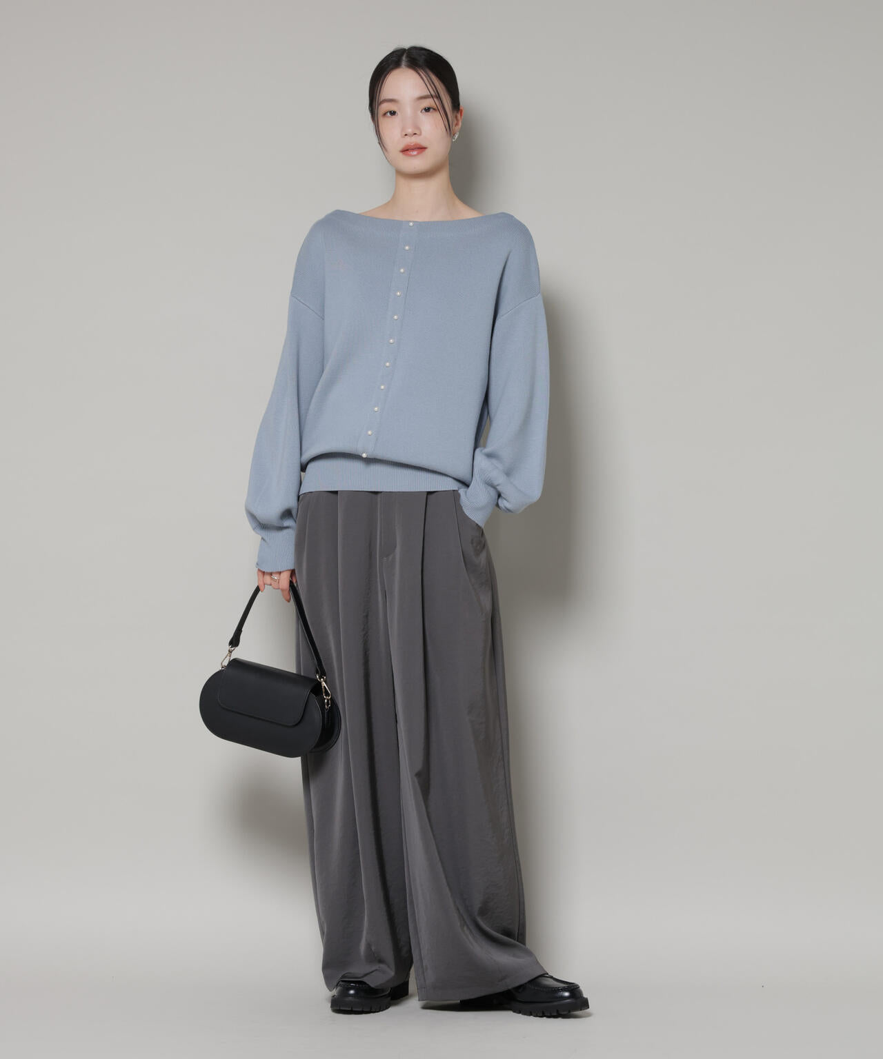 前後2wayセンターパール釦プルオーバーニット