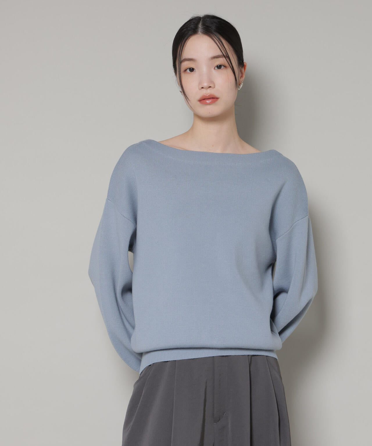 前後2wayセンターパール釦プルオーバーニット