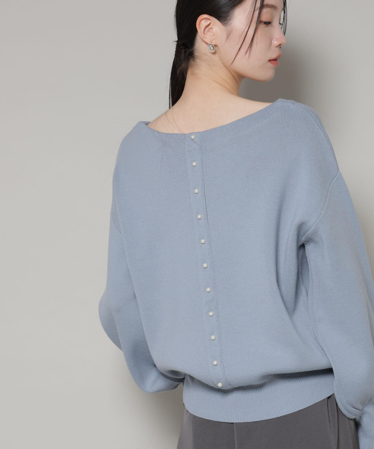 前後2wayセンターパール釦プルオーバーニット