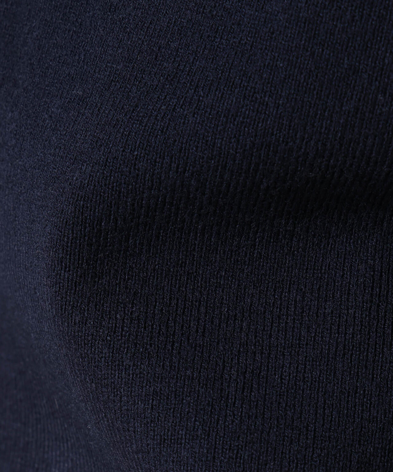 前後2wayセンターパール釦プルオーバーニット