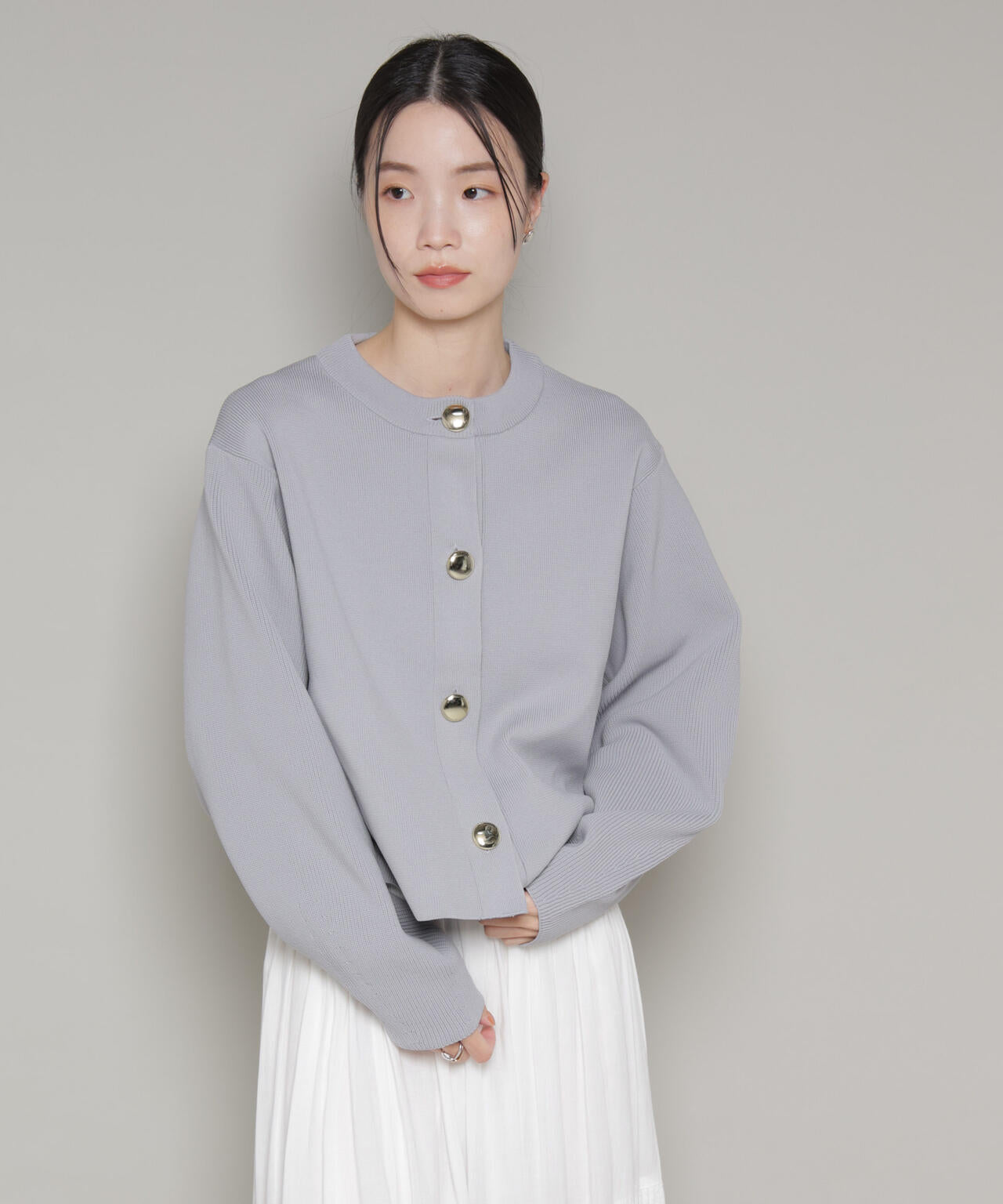 ビッグボタンクルーネックニットカーディガン