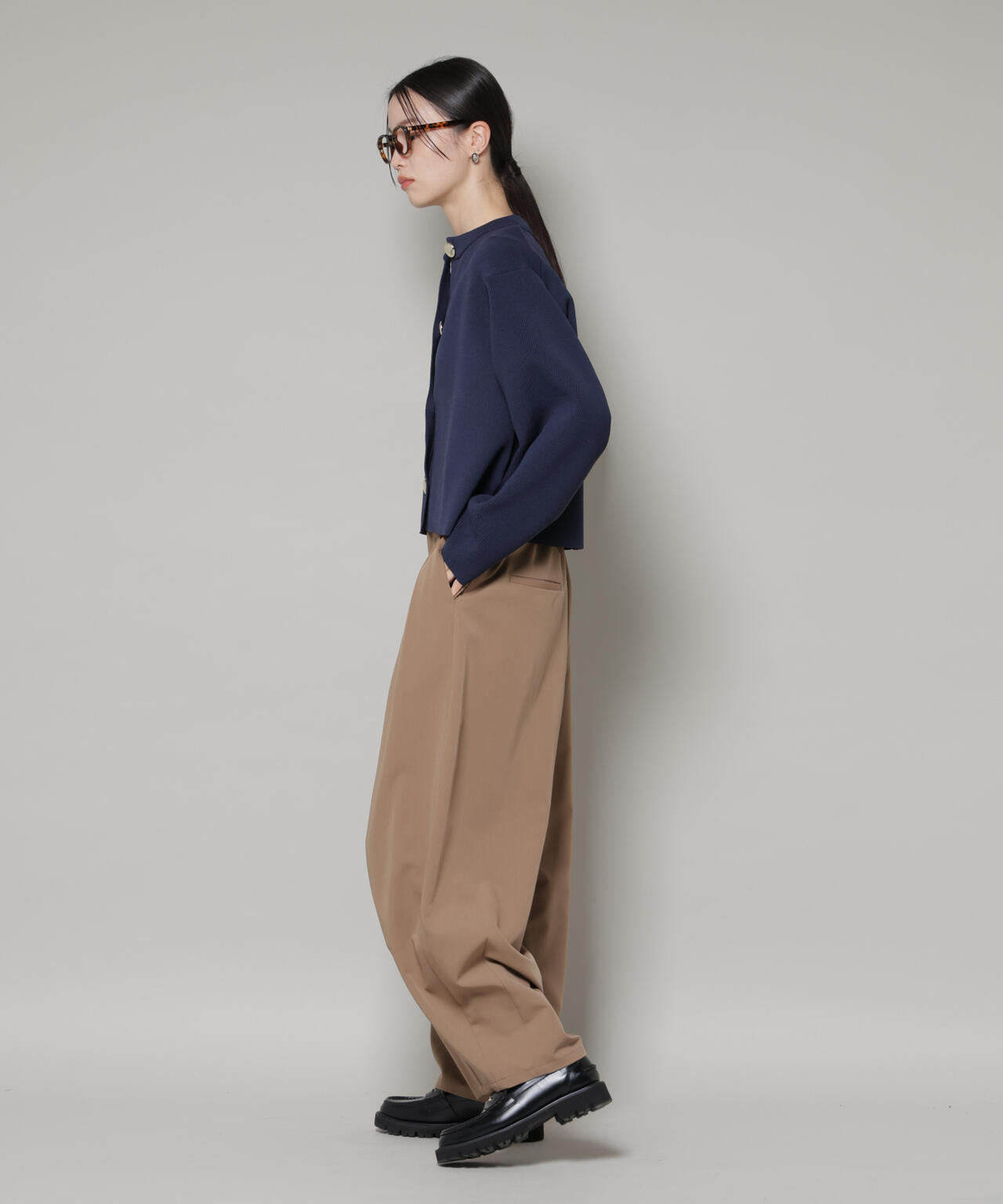 ビッグボタンクルーネックニットカーディガン