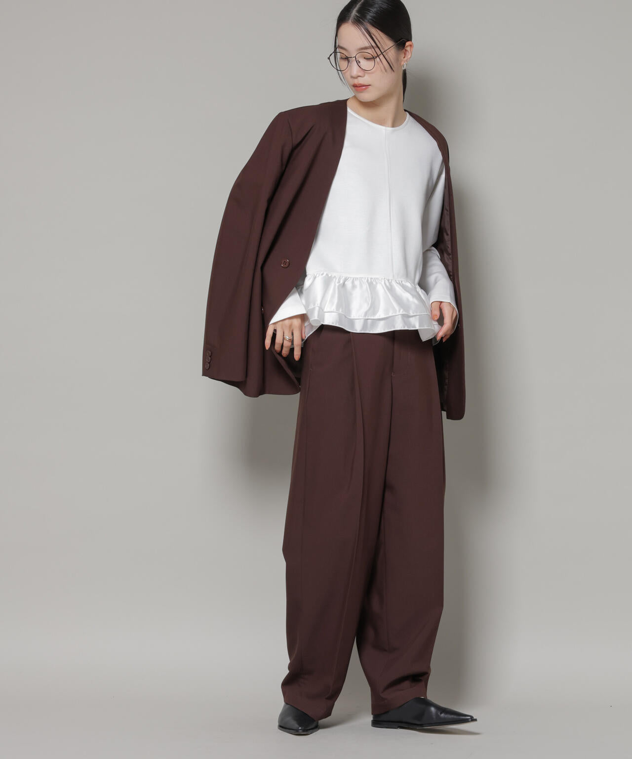 ダンボールカットサテンペプラムトップス