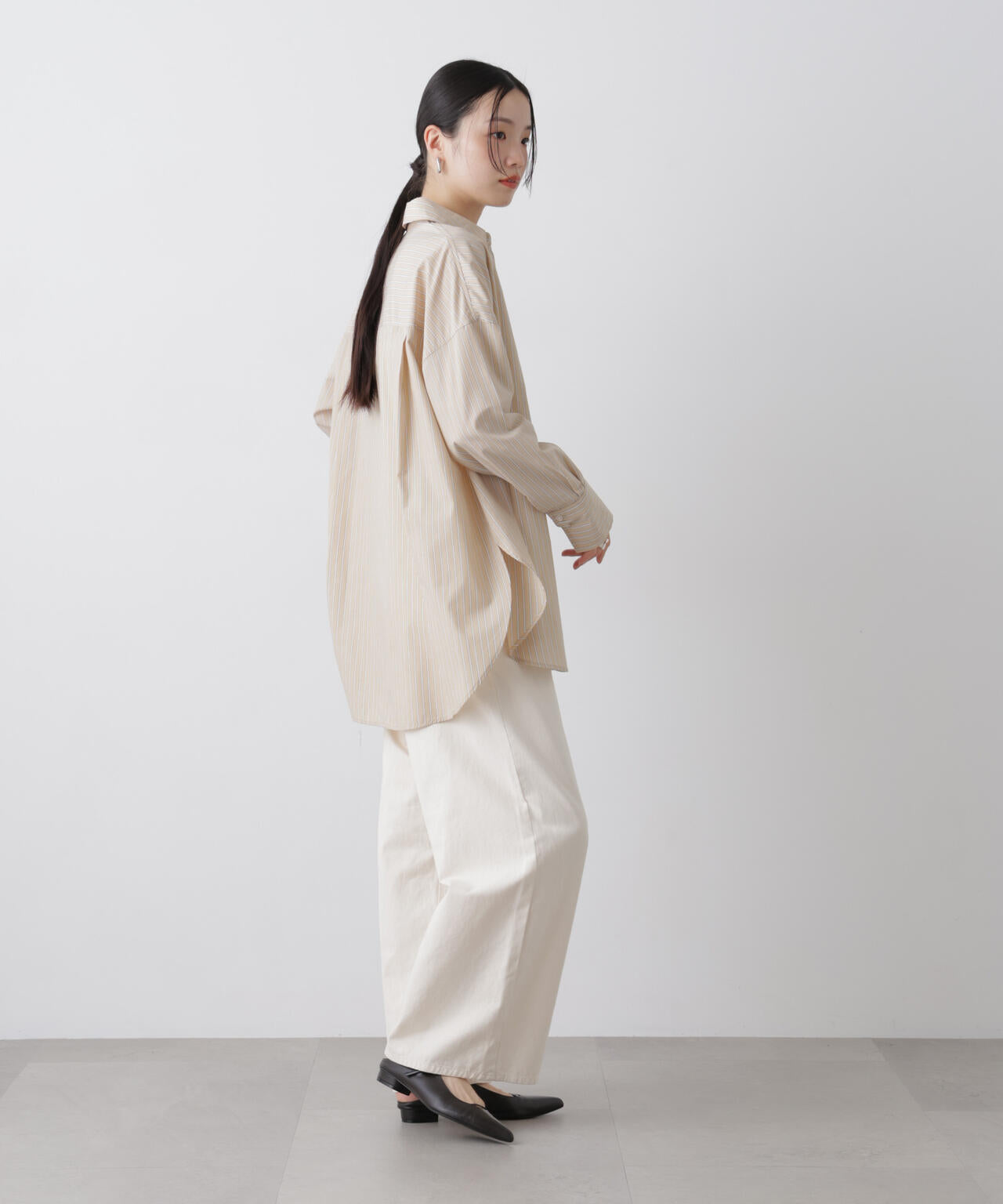 コットンツイルタックワイドパンツ