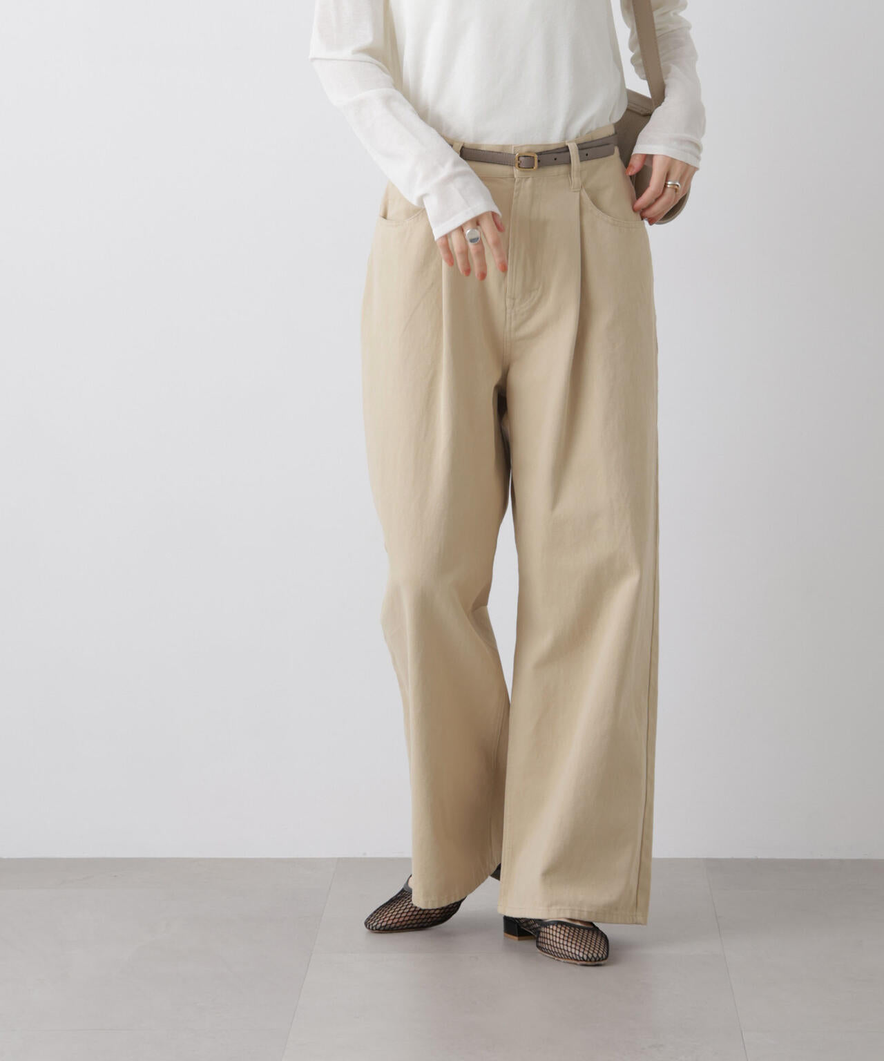 コットンツイルタックワイドパンツ