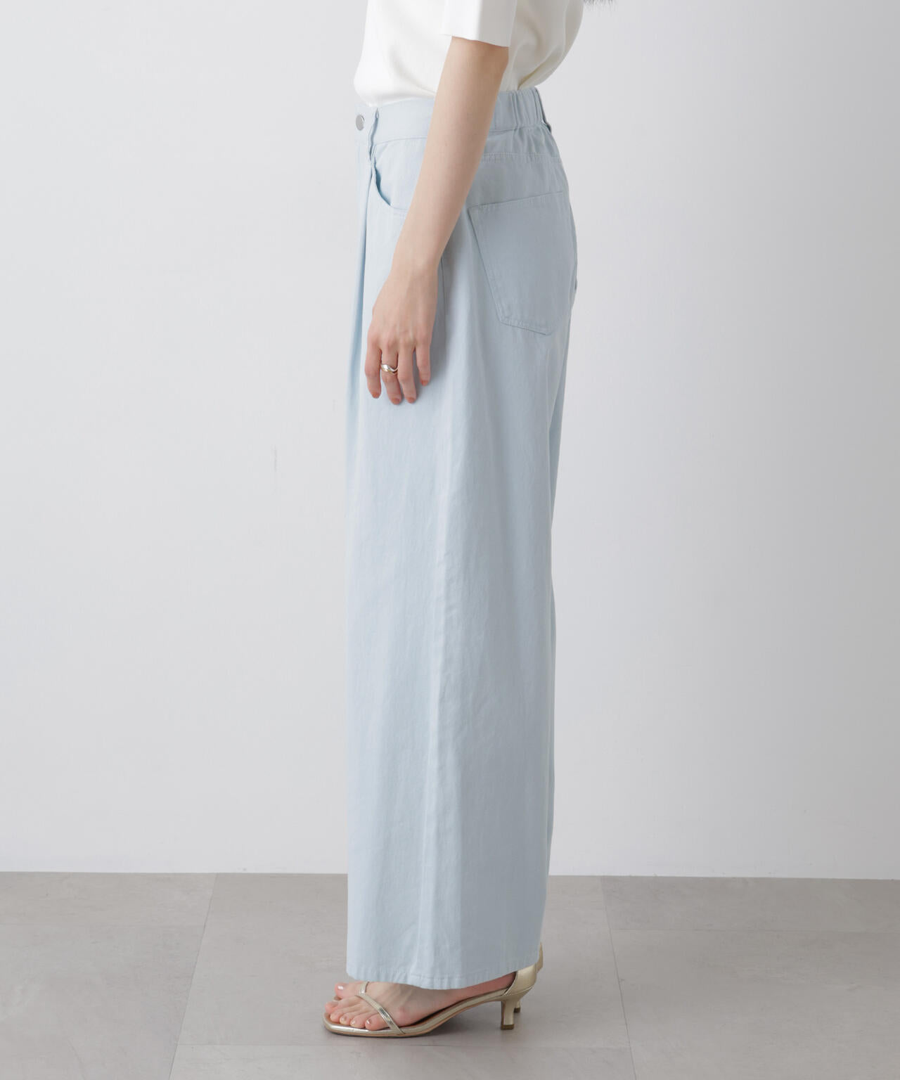 コットンツイルタックワイドパンツ