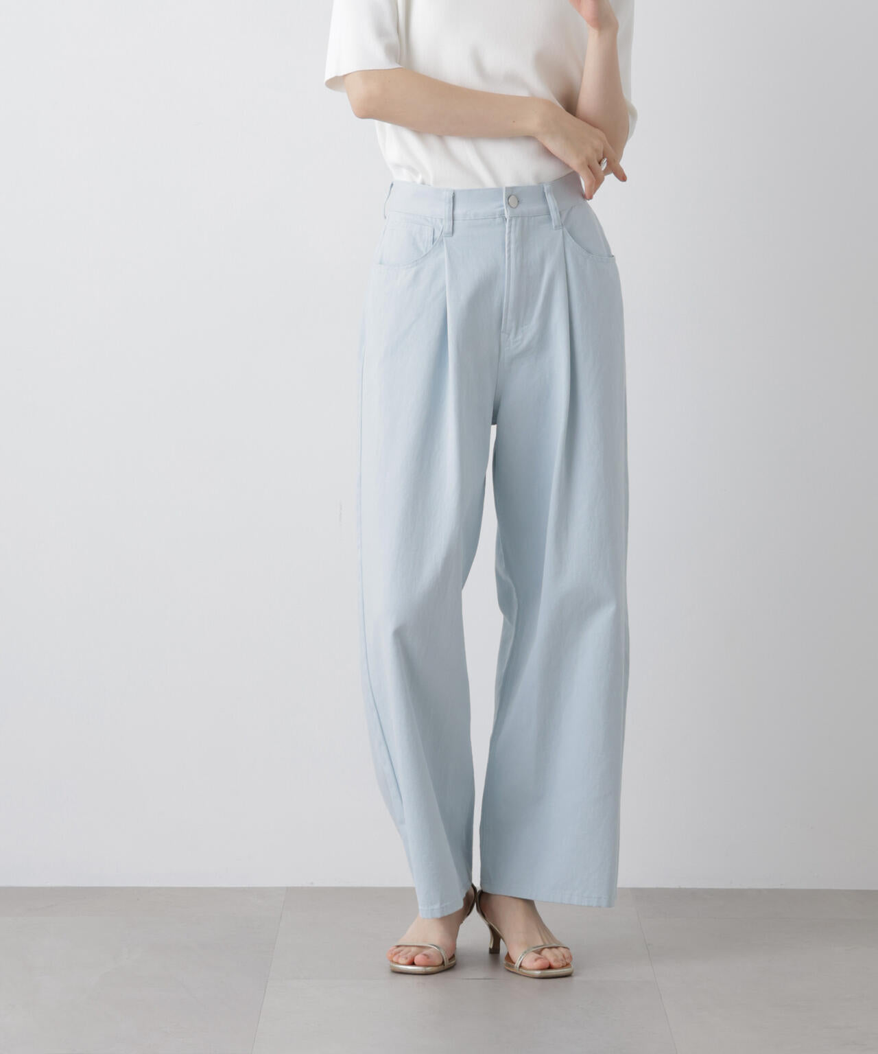 コットンツイルタックワイドパンツ