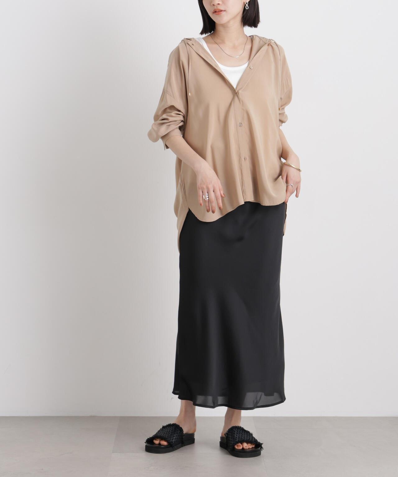 165cm　B:80 W:59 H:85 着用サイズ：F