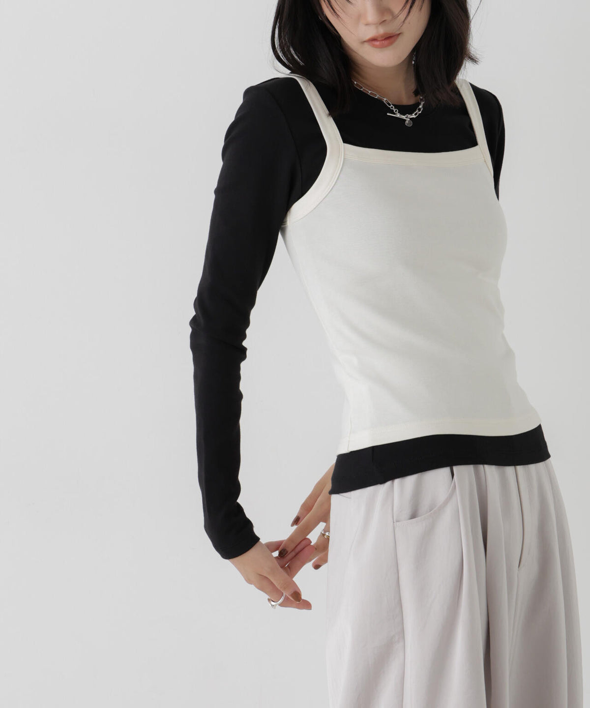 WEB限定/ロンT×キャミ カットレイヤードアンサンブルセット