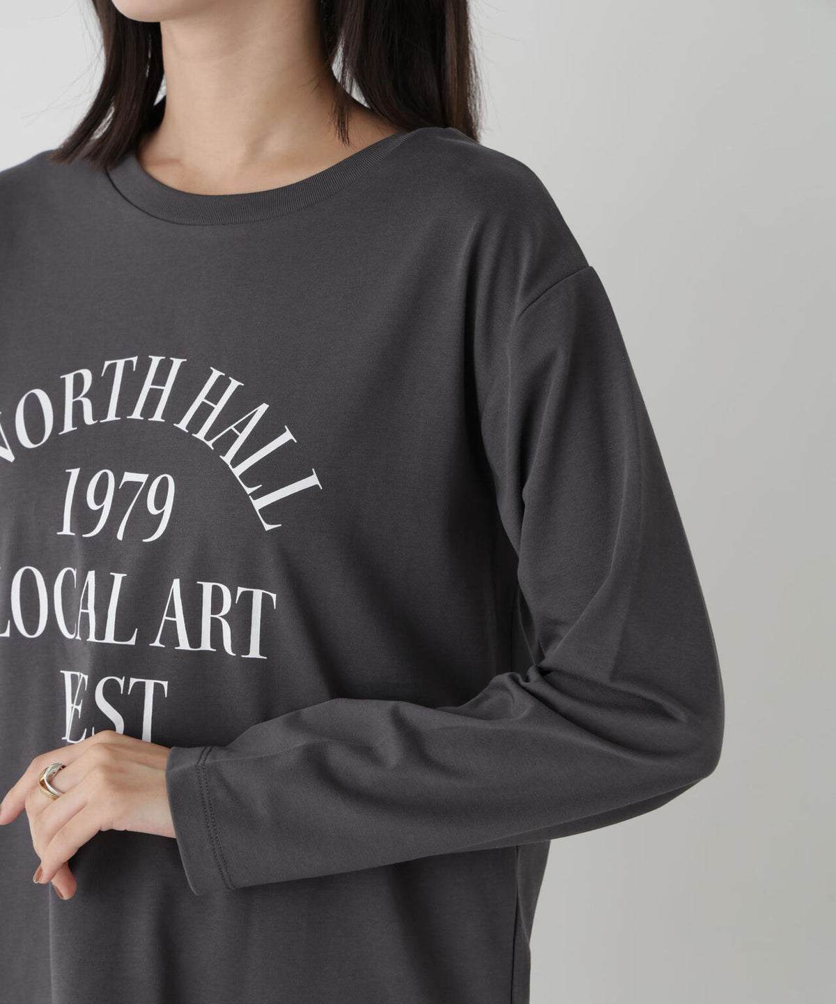 UVカット機能付ロゴプリントロングTシャツ
