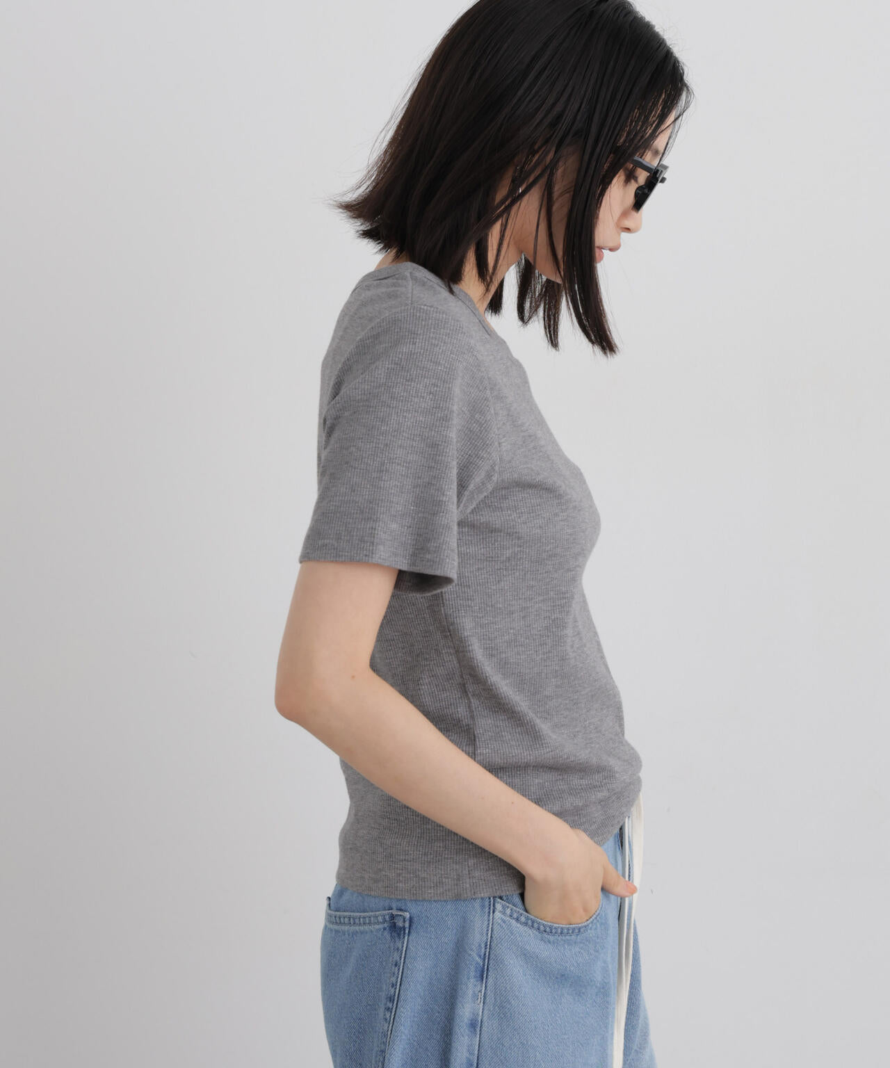ラメリブカットクルーネックTシャツ