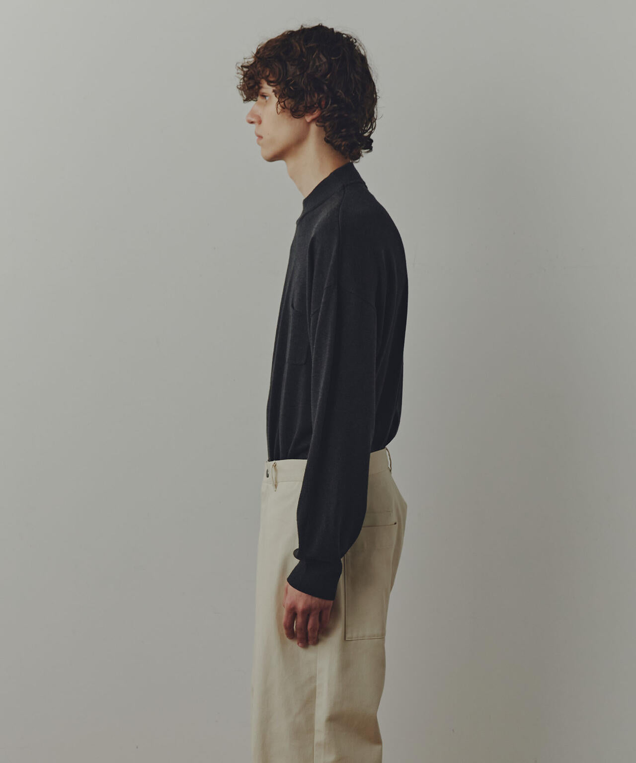 WEB限定/「Commonuse」クルーネックポケットニット