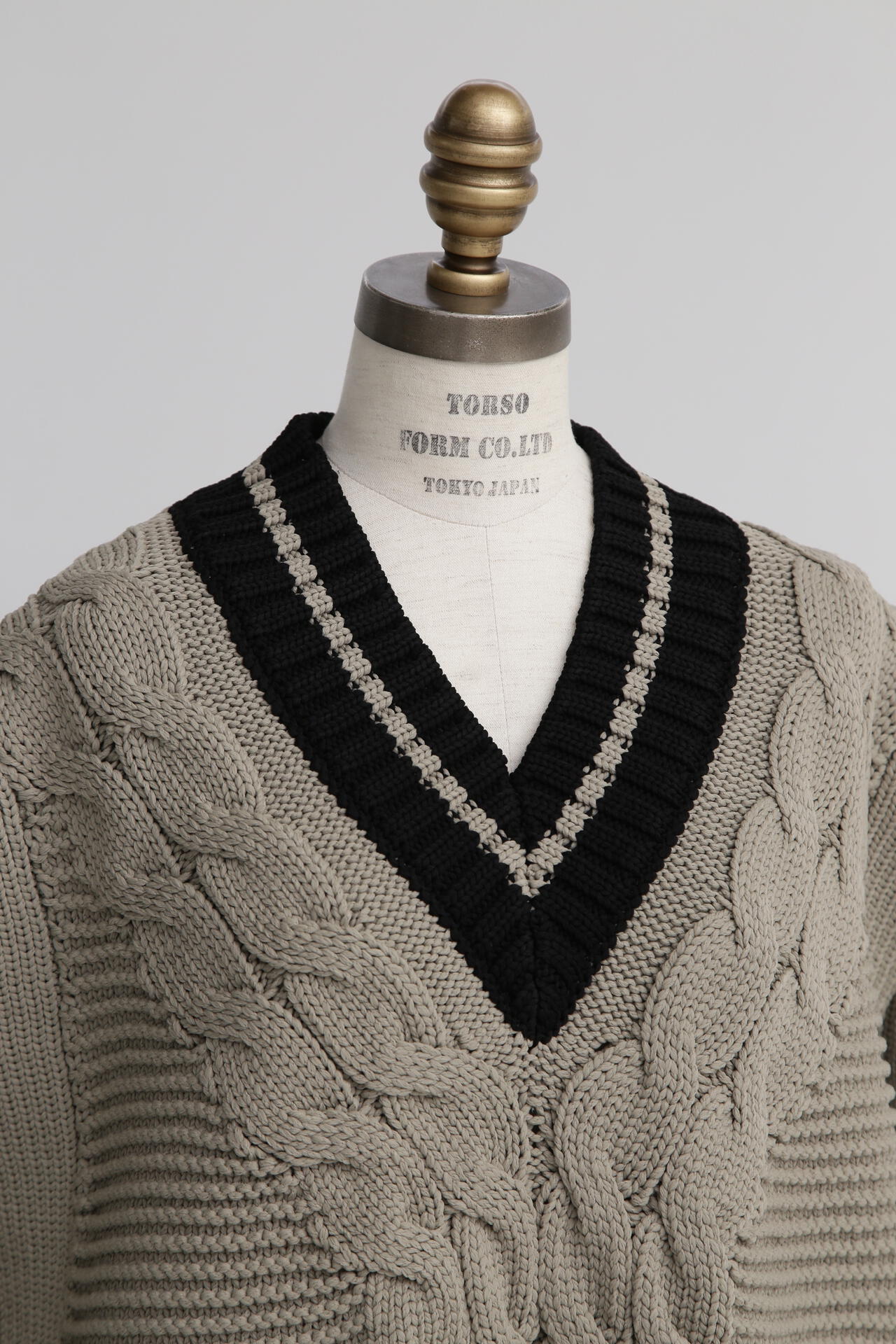 ケーブル編みベスト | hLM（エイチエルエム） ｜【公式】通販mix.tokyo